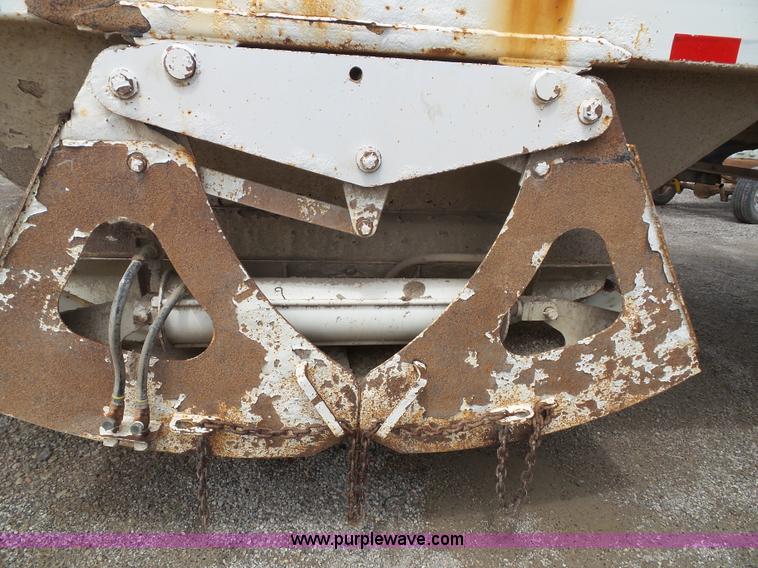 image for item J4027 2000 Ranco bottom dump trailer