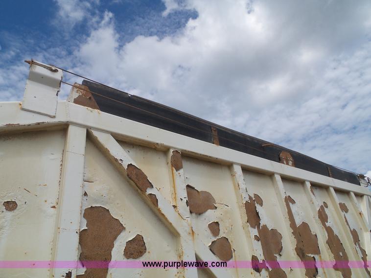 image for item J4027 2000 Ranco bottom dump trailer