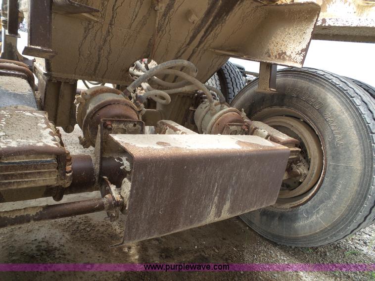 image for item J4027 2000 Ranco bottom dump trailer