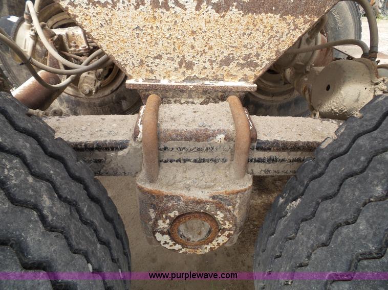 image for item J4027 2000 Ranco bottom dump trailer