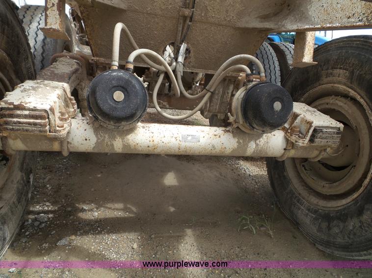 image for item J4027 2000 Ranco bottom dump trailer