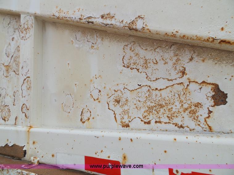 image for item J4027 2000 Ranco bottom dump trailer