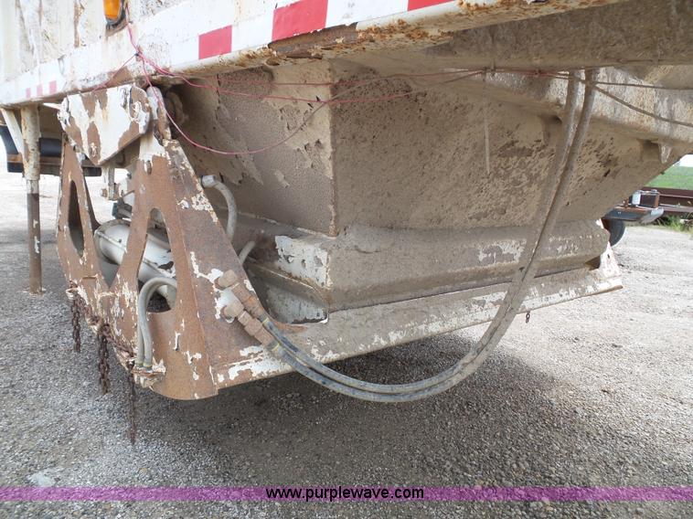 image for item J4027 2000 Ranco bottom dump trailer