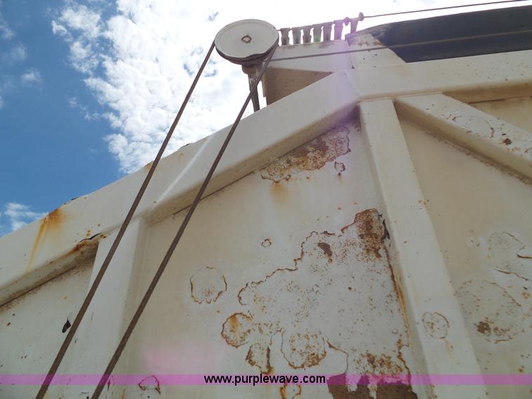 image for item J4027 2000 Ranco bottom dump trailer