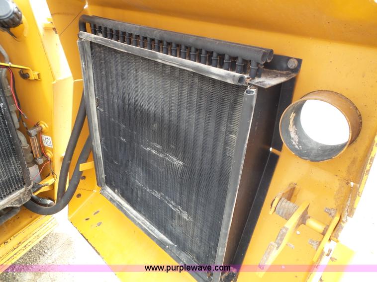 image for item J4028 1999 Case 1845C skid steer