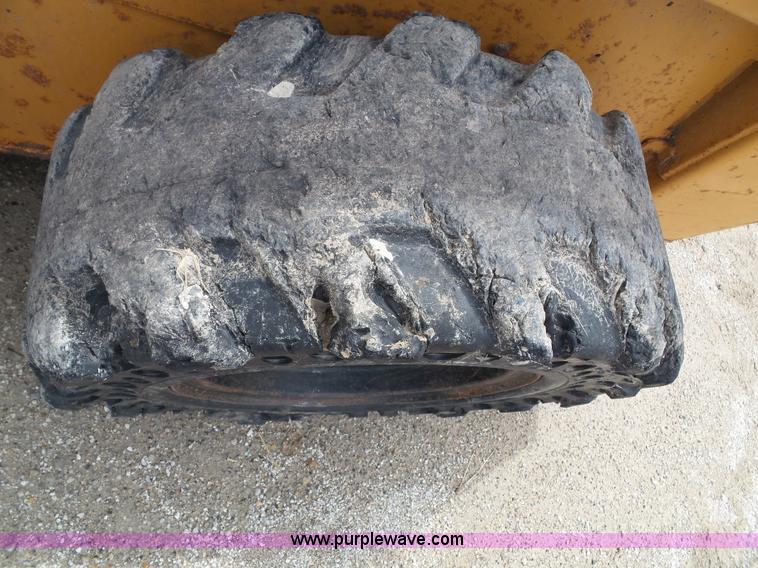 image for item J4028 1999 Case 1845C skid steer