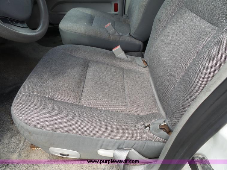 image for item J4029 2005 Ford Crown Victoria Police Interceptor