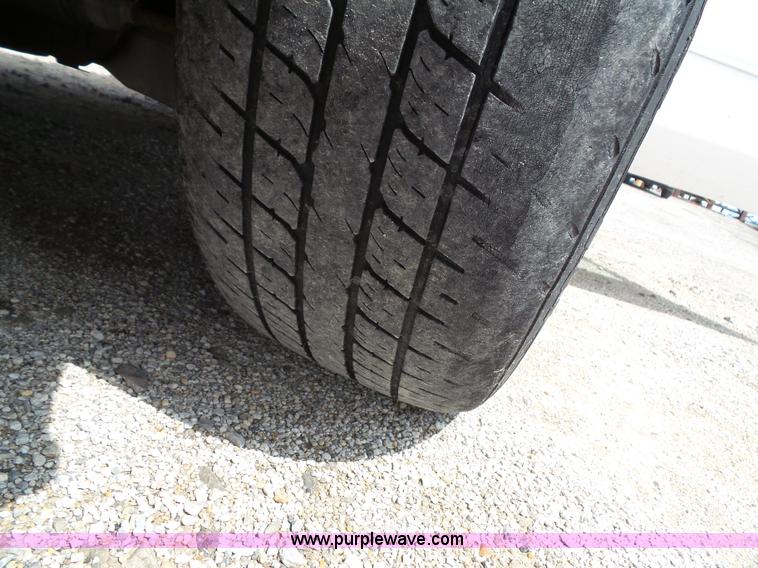 image for item J4029 2005 Ford Crown Victoria Police Interceptor