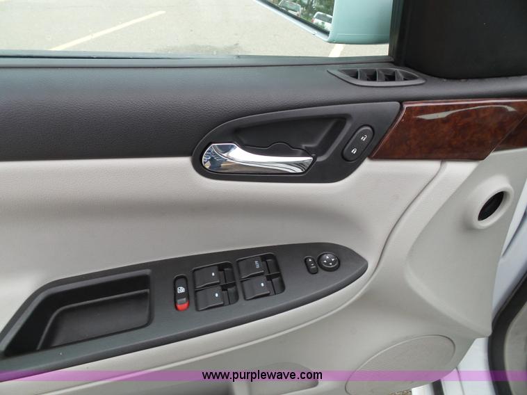 image for item J4810 2010 Chevrolet Impala