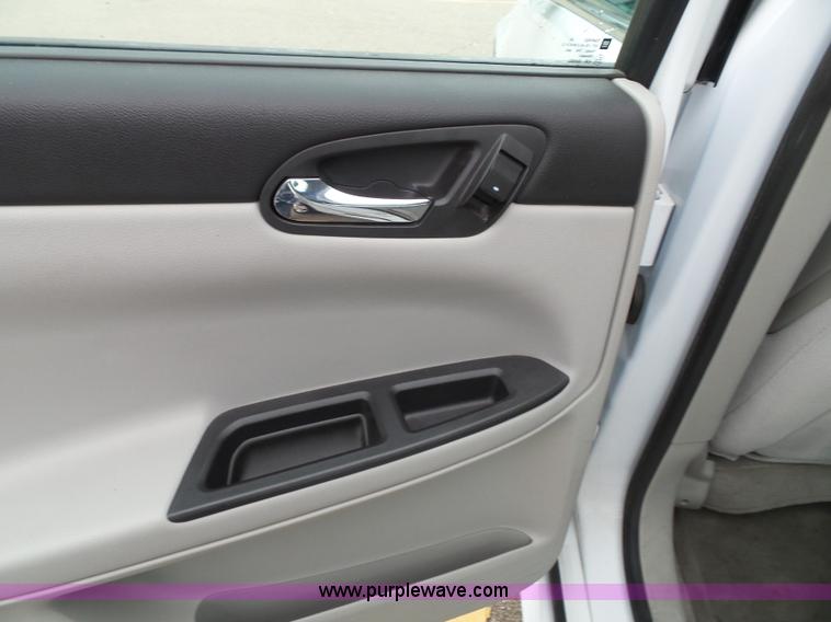 image for item J4811 2011 Chevrolet Impala