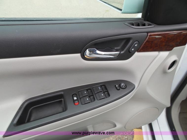 image for item J4811 2011 Chevrolet Impala