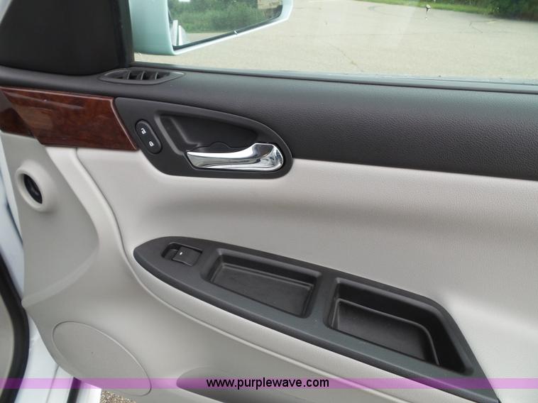 image for item J4811 2011 Chevrolet Impala