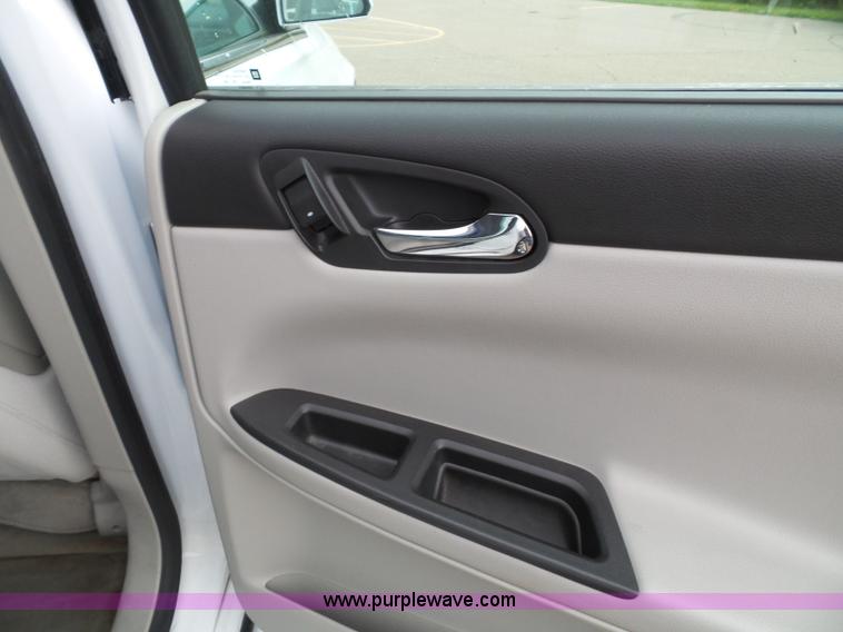 image for item J4811 2011 Chevrolet Impala