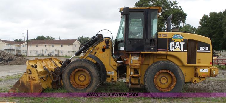 image for item J4820 2004 Caterpillar 924G wheel loader