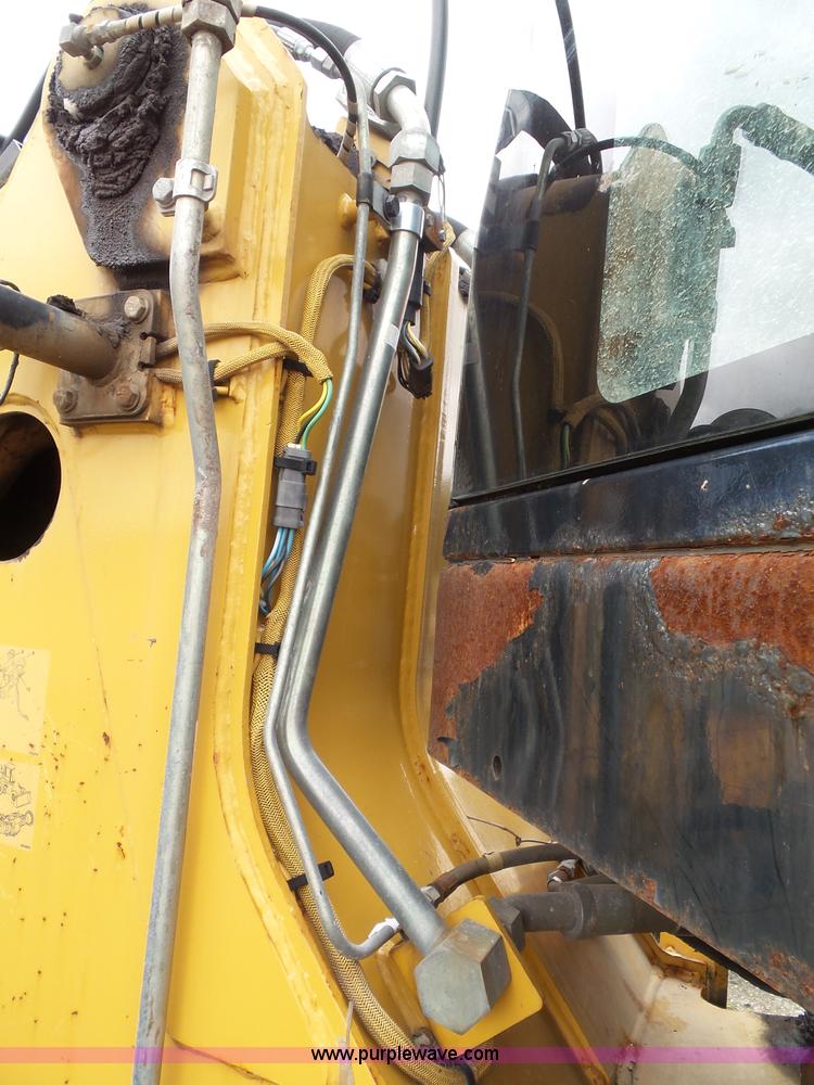 image for item J4820 2004 Caterpillar 924G wheel loader