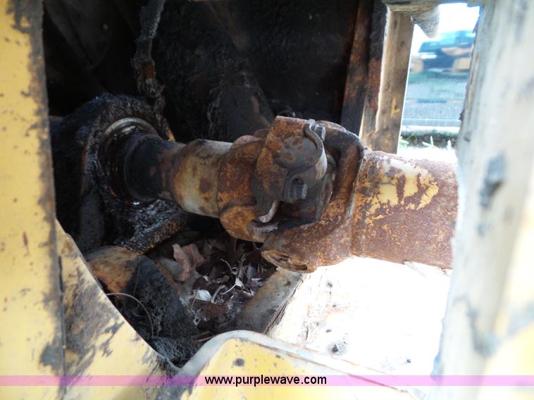 image for item J4820 2004 Caterpillar 924G wheel loader