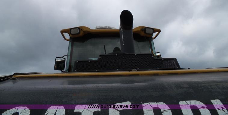 image for item J4820 2004 Caterpillar 924G wheel loader