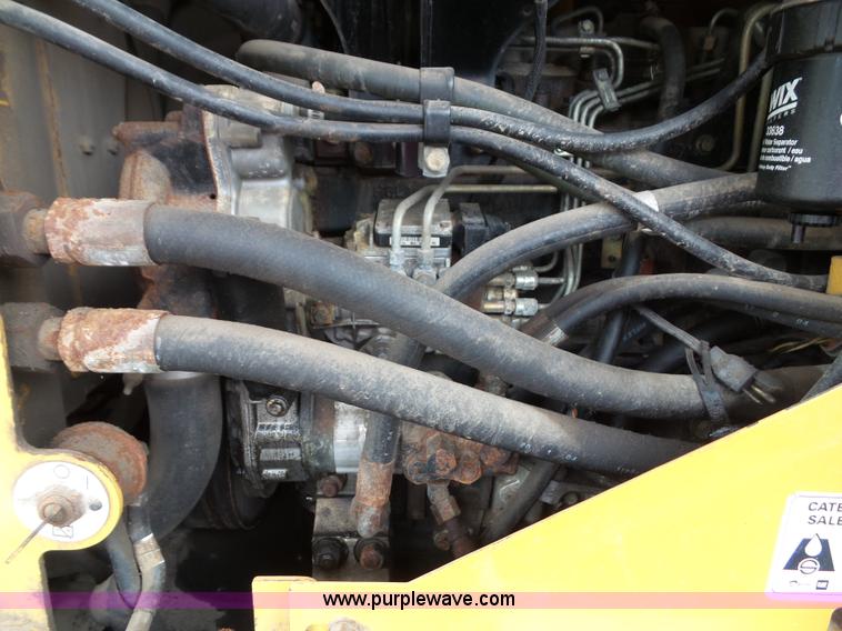 image for item J4820 2004 Caterpillar 924G wheel loader