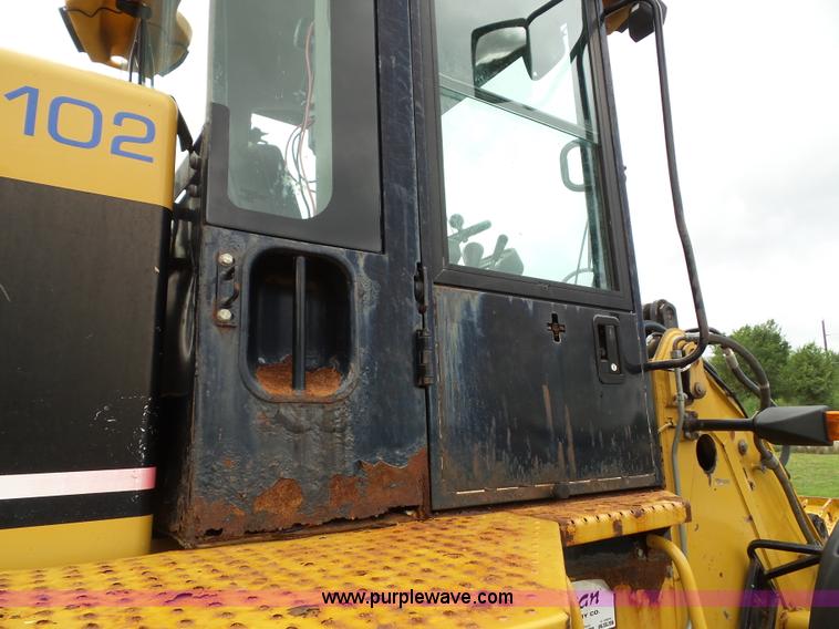 image for item J4820 2004 Caterpillar 924G wheel loader