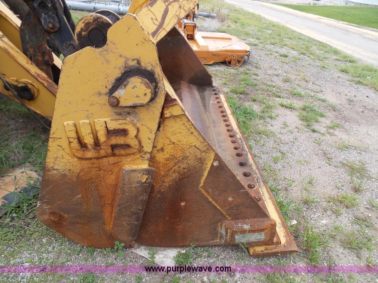 image for item J4820 2004 Caterpillar 924G wheel loader