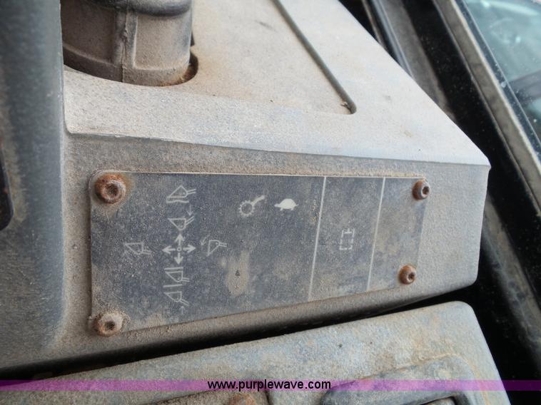 image for item J4820 2004 Caterpillar 924G wheel loader