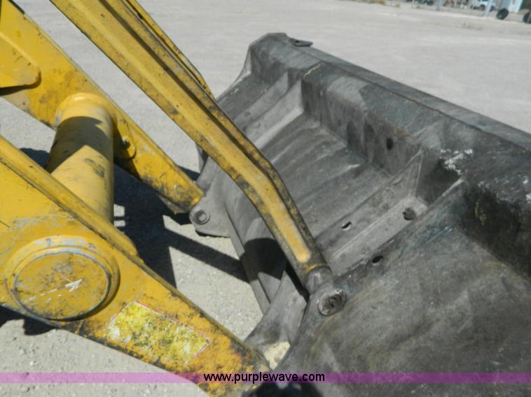 image for item J5097 2006 Komatsu WB140-2N backhoe