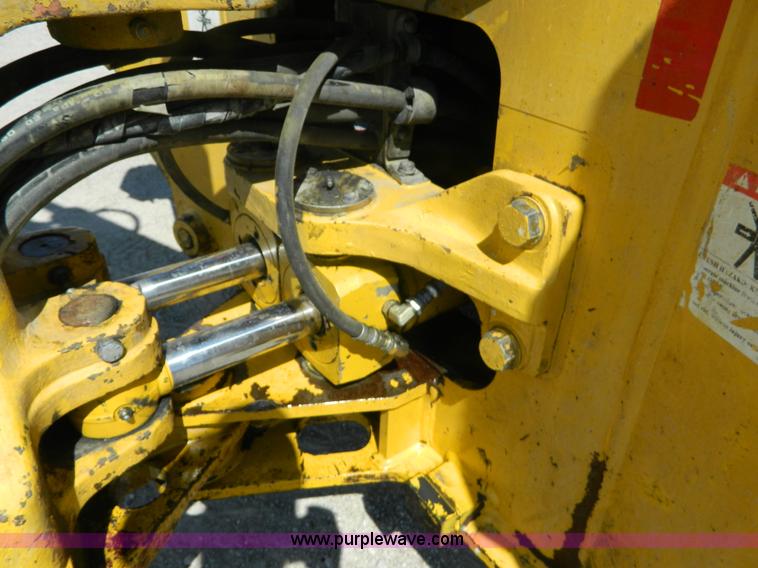 image for item J5097 2006 Komatsu WB140-2N backhoe