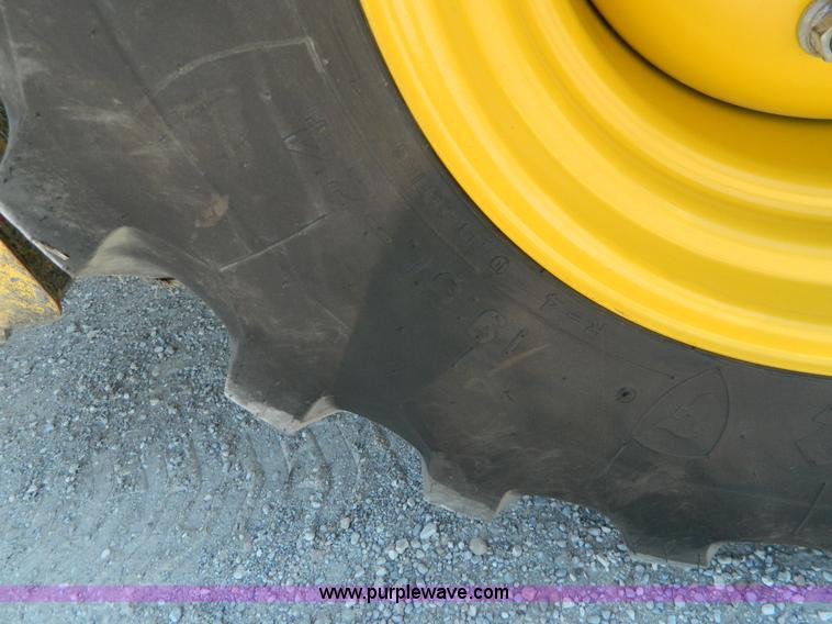 image for item J5097 2006 Komatsu WB140-2N backhoe