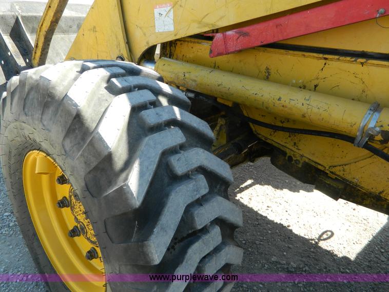 image for item J5097 2006 Komatsu WB140-2N backhoe