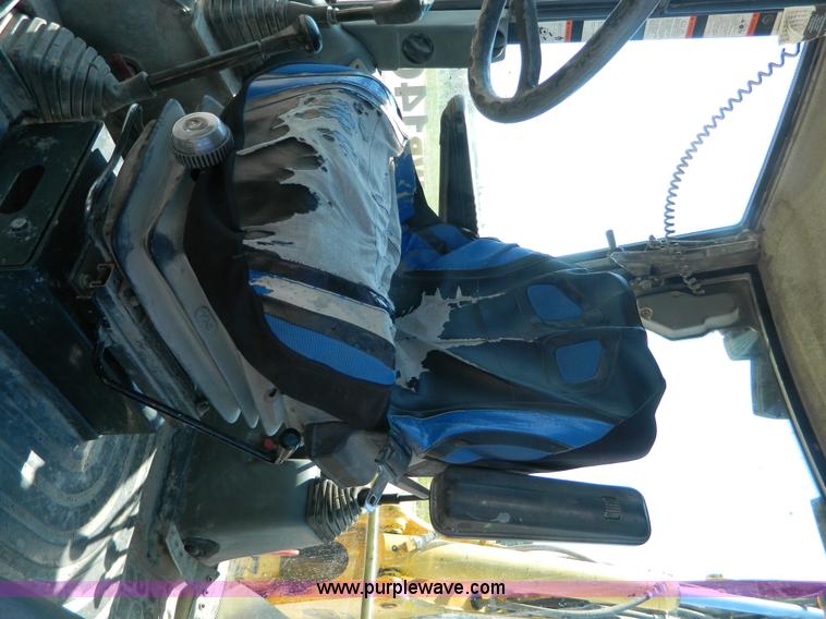 image for item J5097 2006 Komatsu WB140-2N backhoe