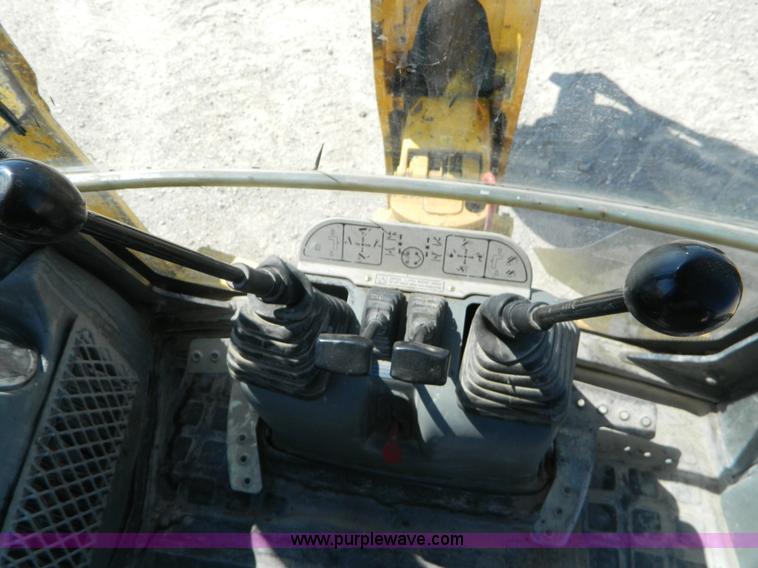 image for item J5097 2006 Komatsu WB140-2N backhoe