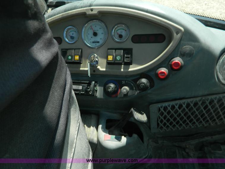 image for item J5097 2006 Komatsu WB140-2N backhoe