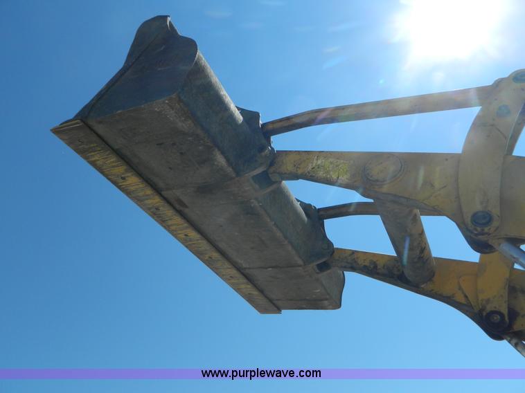 image for item J5097 2006 Komatsu WB140-2N backhoe