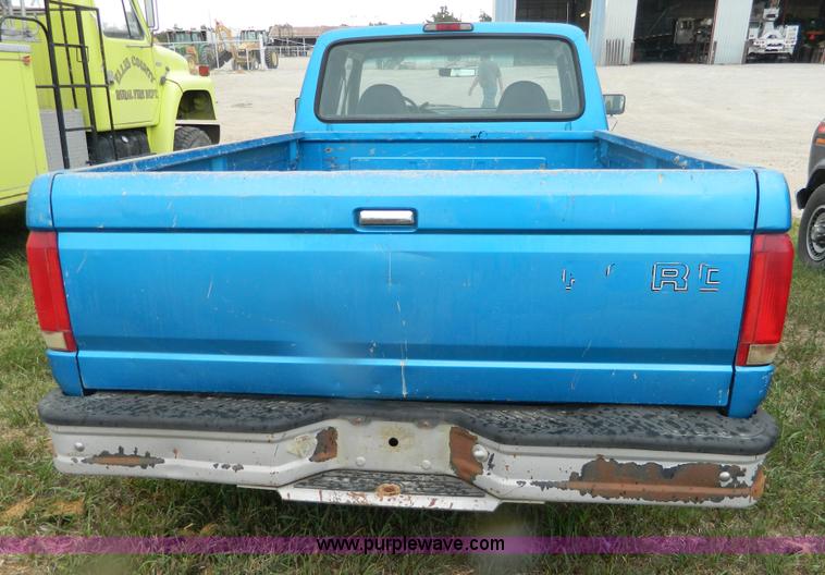 image for item J5101 1995 Ford F150 SuperCab pickup truck