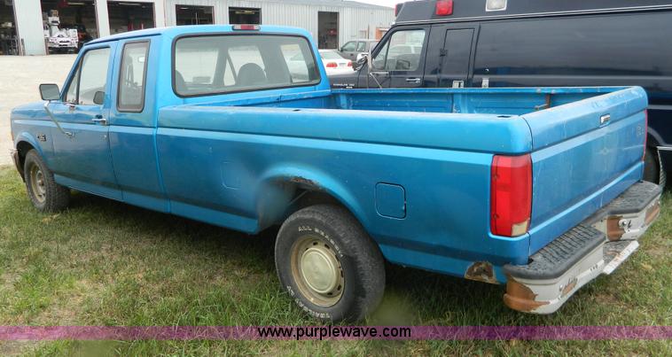 image for item J5101 1995 Ford F150 SuperCab pickup truck