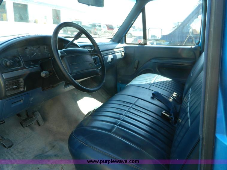 image for item J5101 1995 Ford F150 SuperCab pickup truck