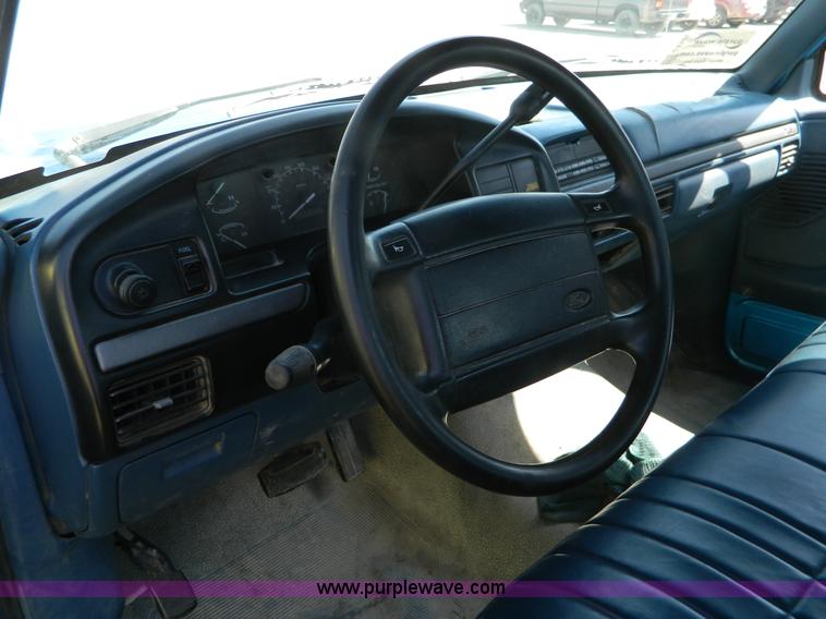 image for item J5101 1995 Ford F150 SuperCab pickup truck