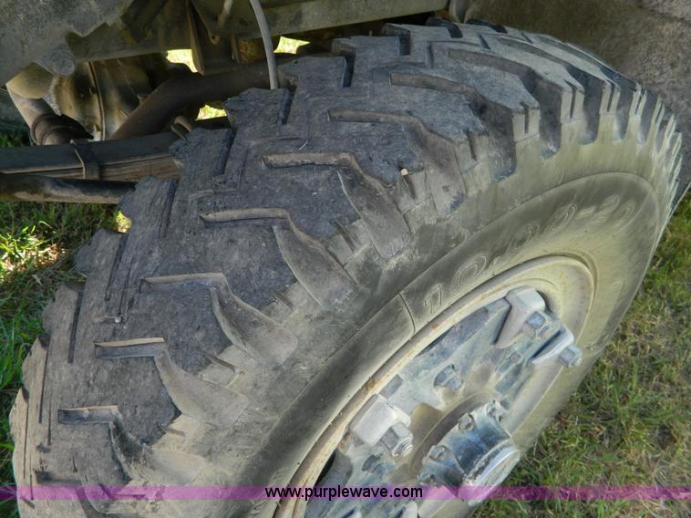 image for item J5102 1979 International 1824 fire truck