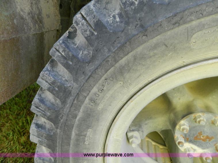 image for item J5102 1979 International 1824 fire truck