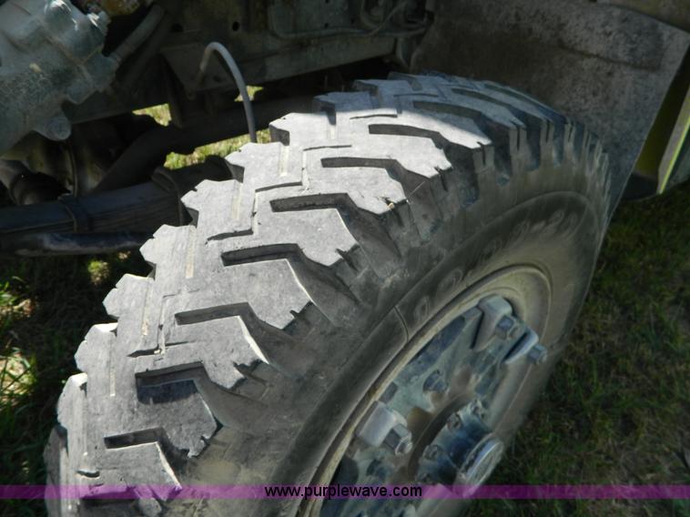 image for item J5102 1979 International 1824 fire truck