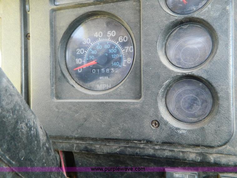 image for item J5102 1979 International 1824 fire truck