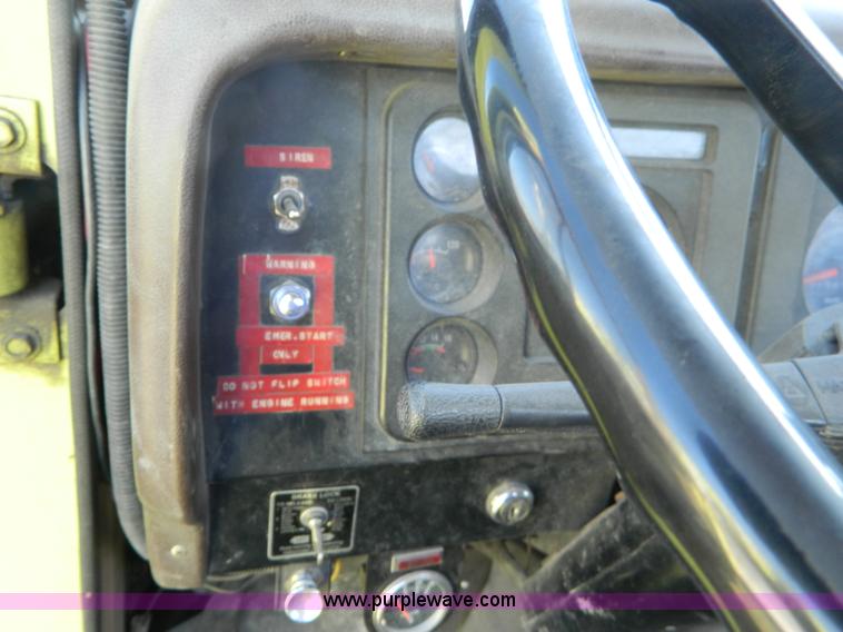 image for item J5102 1979 International 1824 fire truck