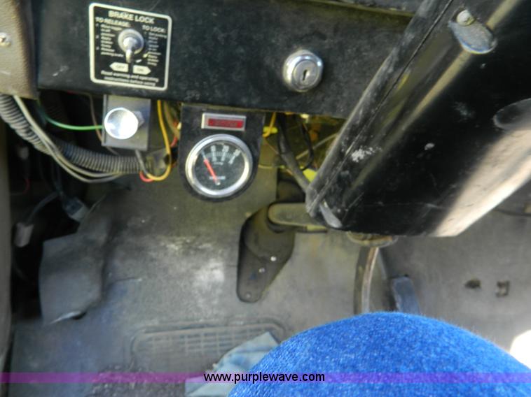 image for item J5102 1979 International 1824 fire truck