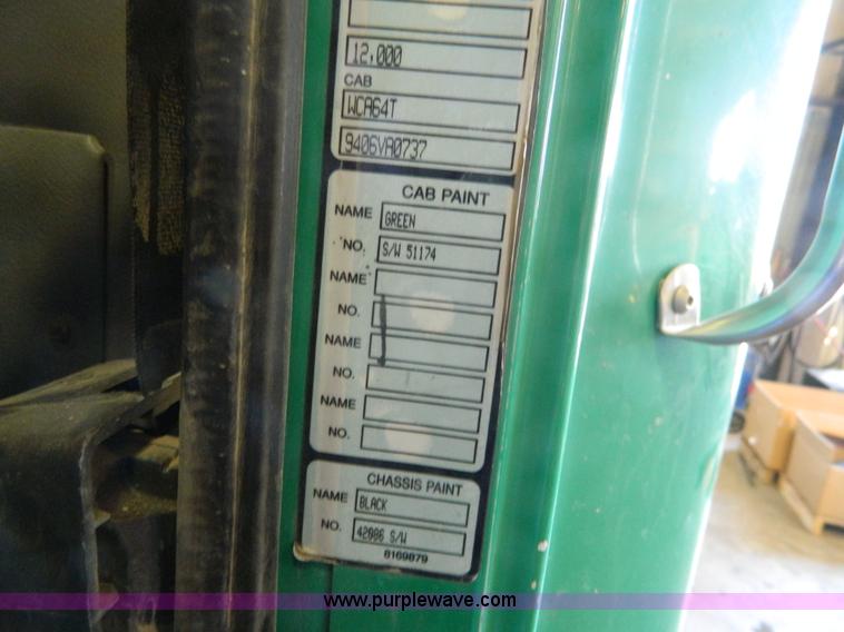 image for item J5108 1995 Volvo WCA64T semi truck