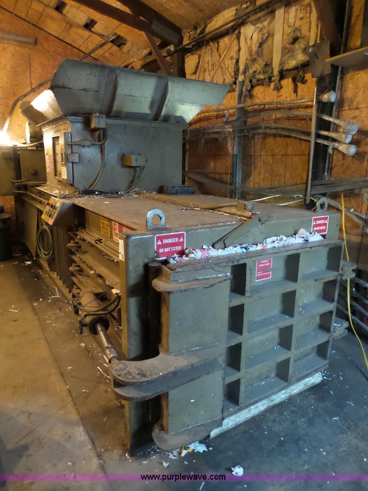 image for item J7371 Piqua waste baler