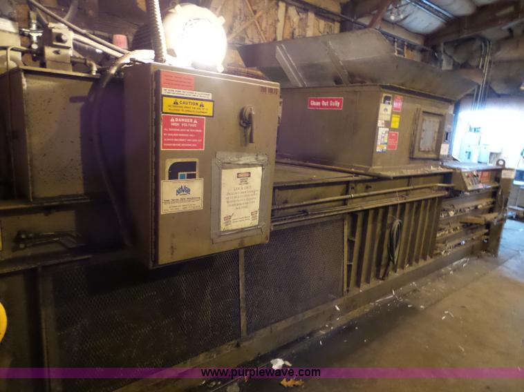 image for item J7371 Piqua waste baler