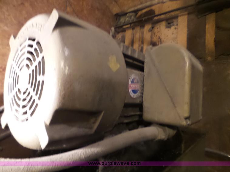 image for item J7371 Piqua waste baler