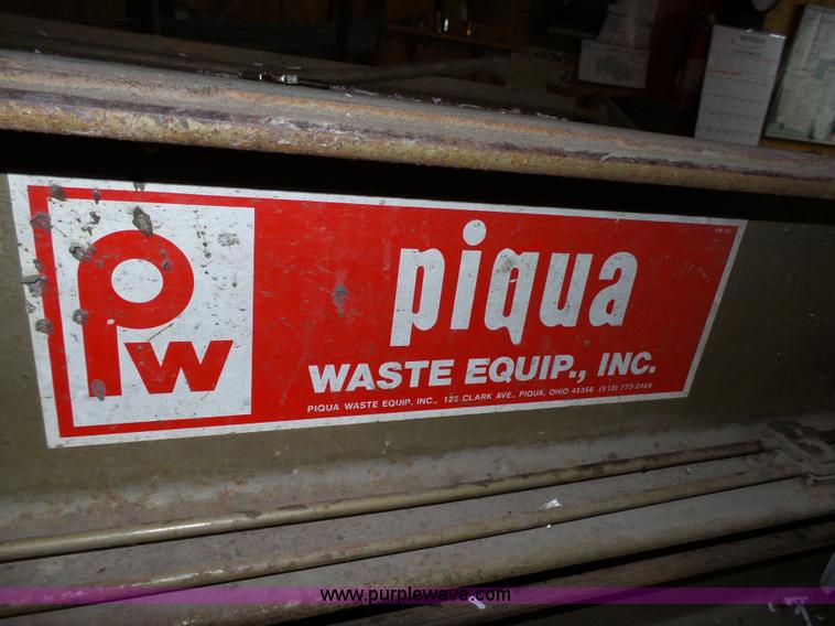 image for item J7371 Piqua waste baler