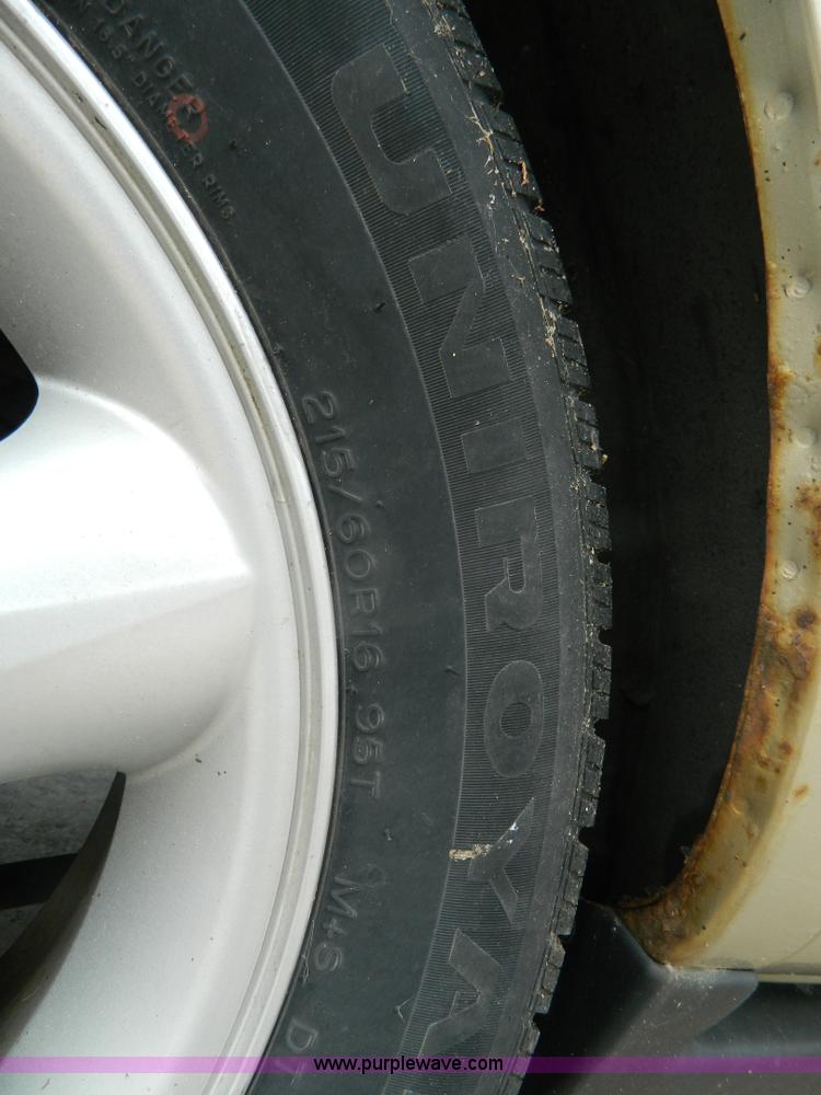 image for item J8816 2000 Ford Taurus SE