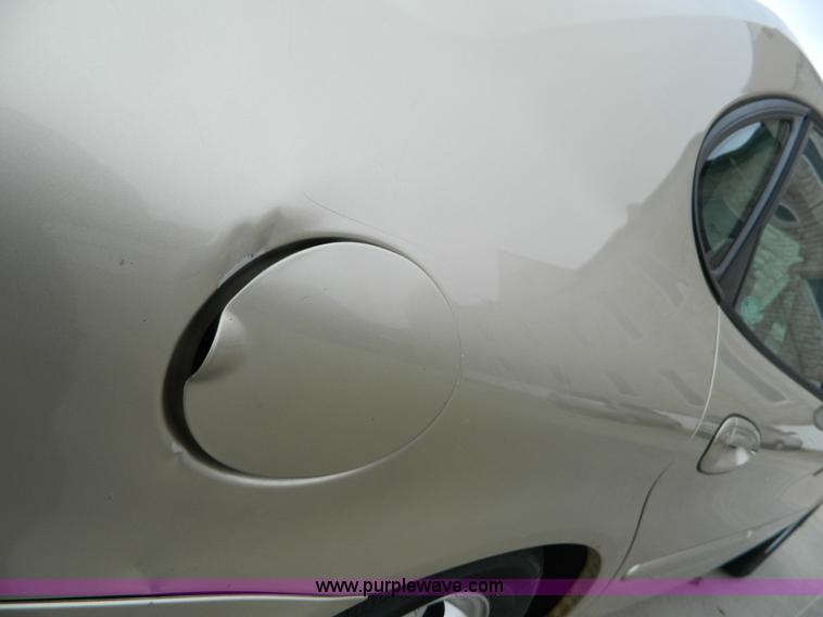 image for item J8816 2000 Ford Taurus SE